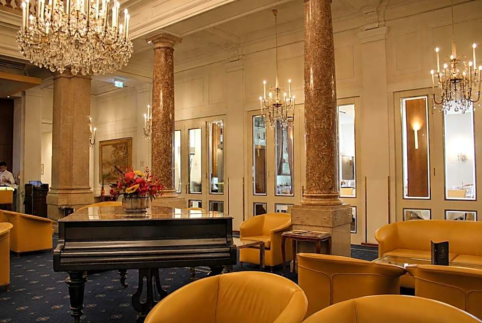Hotel Ambassador