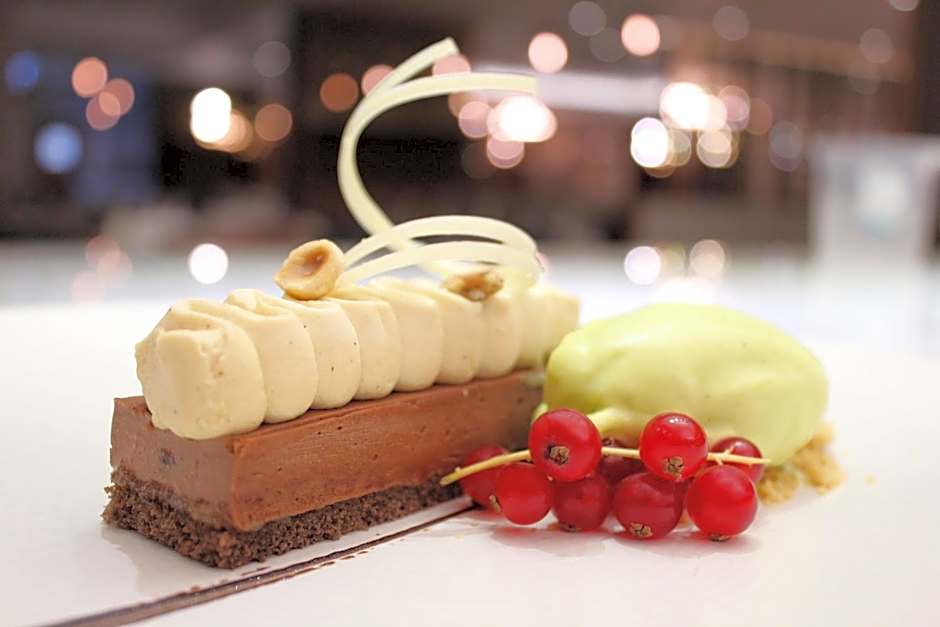 Crowne Plaza London Heathrow T4 By IHG