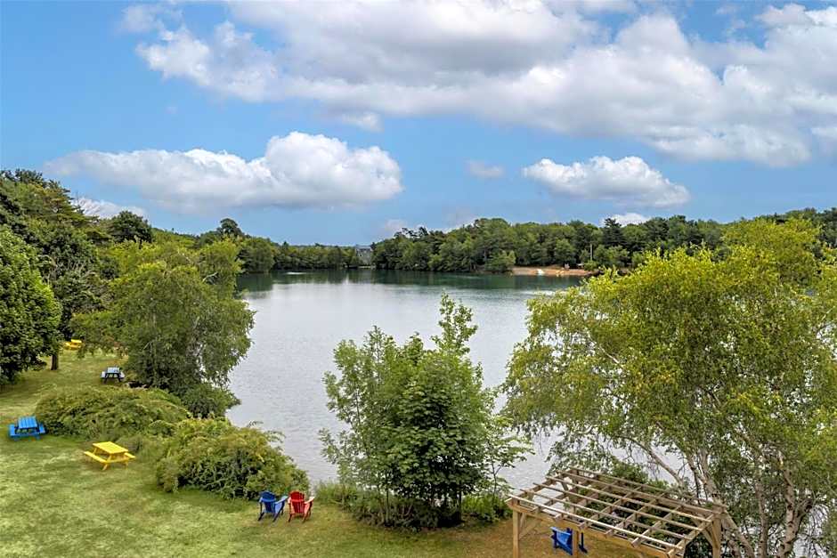 Best Western Plus Chocolate Lake Hotel