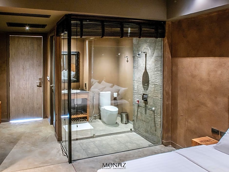 Monaz River Kwai Kanchanaburi