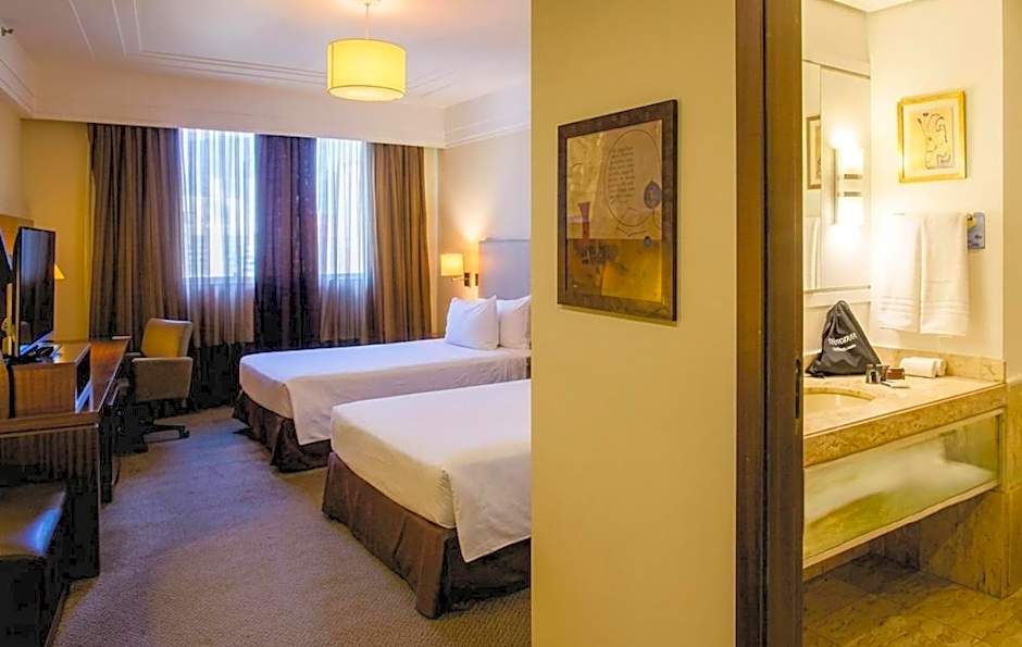 Quality Suites Alphaville