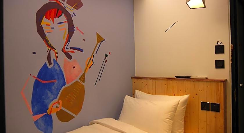 Just Inn Taipei (Xin Yi)