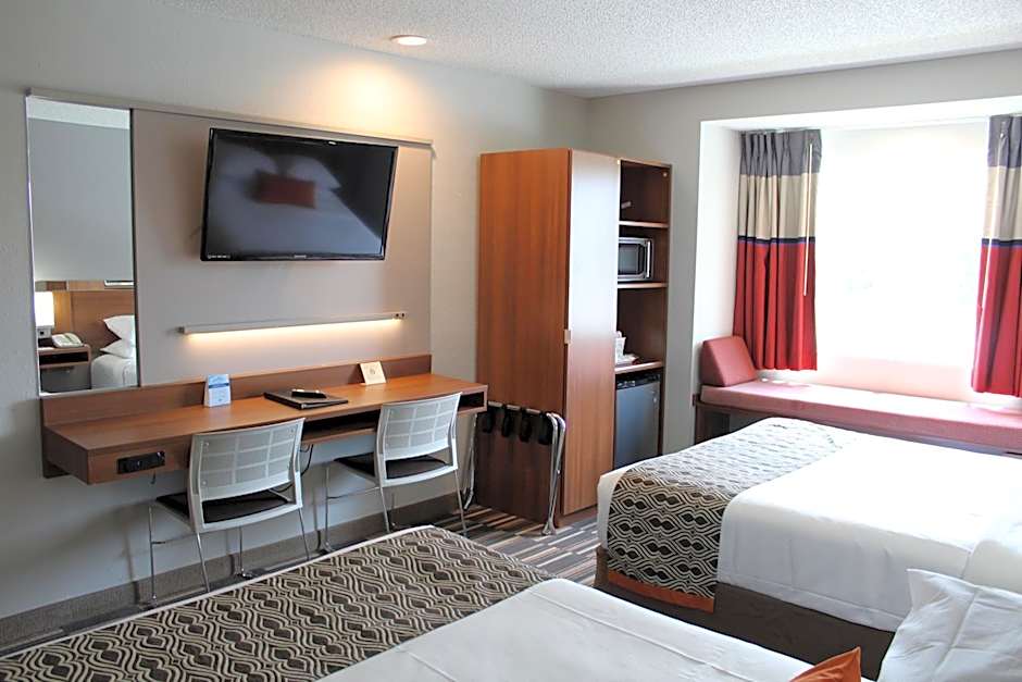 Microtel Inn & Suites By Wyndham Tifton