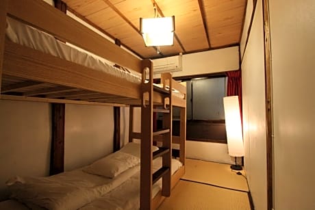 Japanese-Style Economy Twin Room with Shared Bathroom