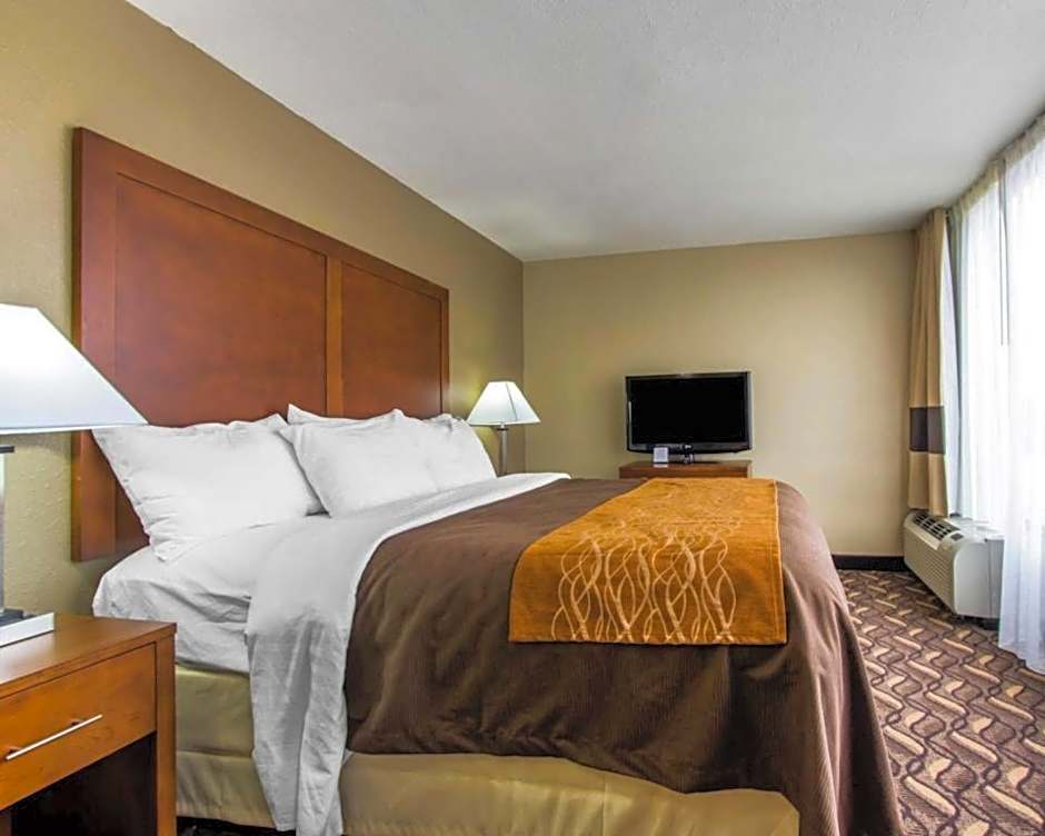 AmericInn by Wyndham Memphis East