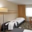 City Hotel