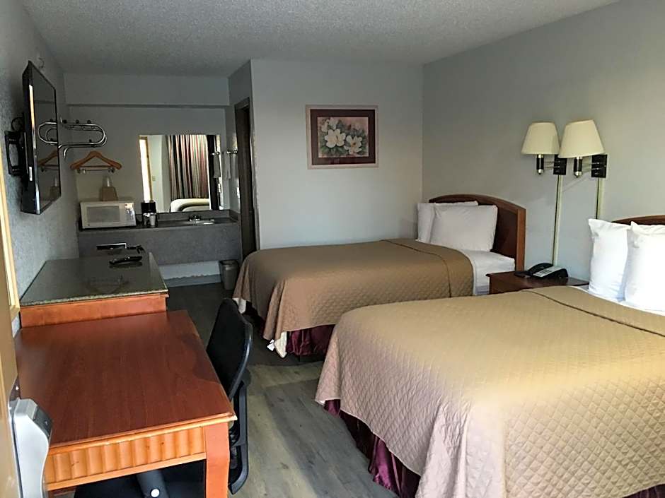 Colonial Inn