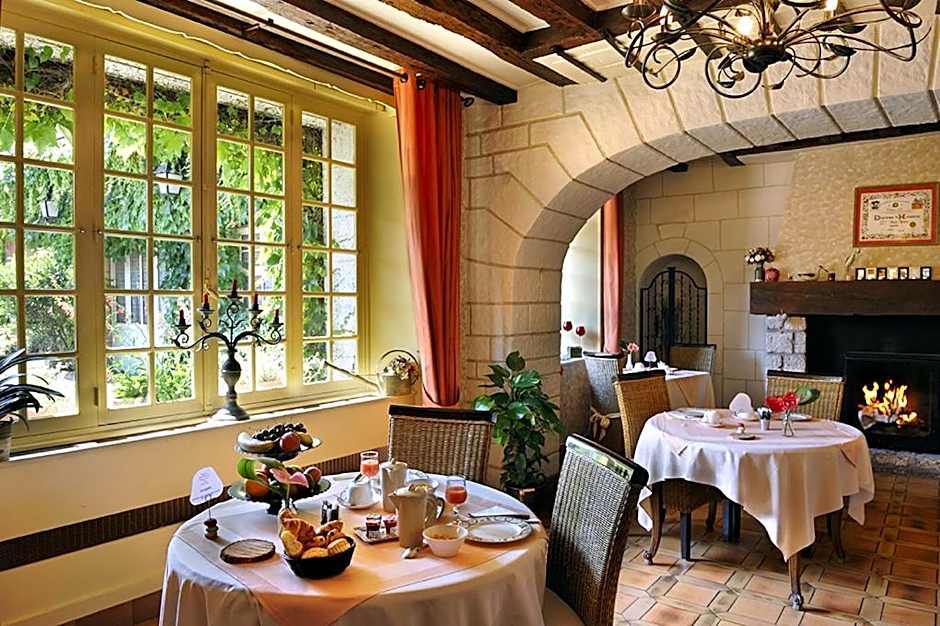 Logis Hôtel Auberge De L'ecole