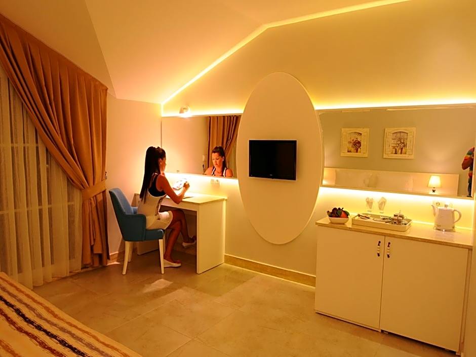 Sea Breeze Hotel and Apartments