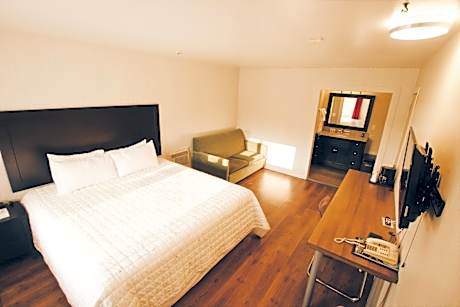 King Room with Sofa Bed - Non-Smoking