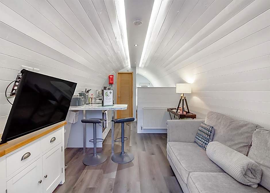 Peacock Lake Glamping