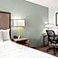 La Quinta Inn & Suites by Wyndham Newport