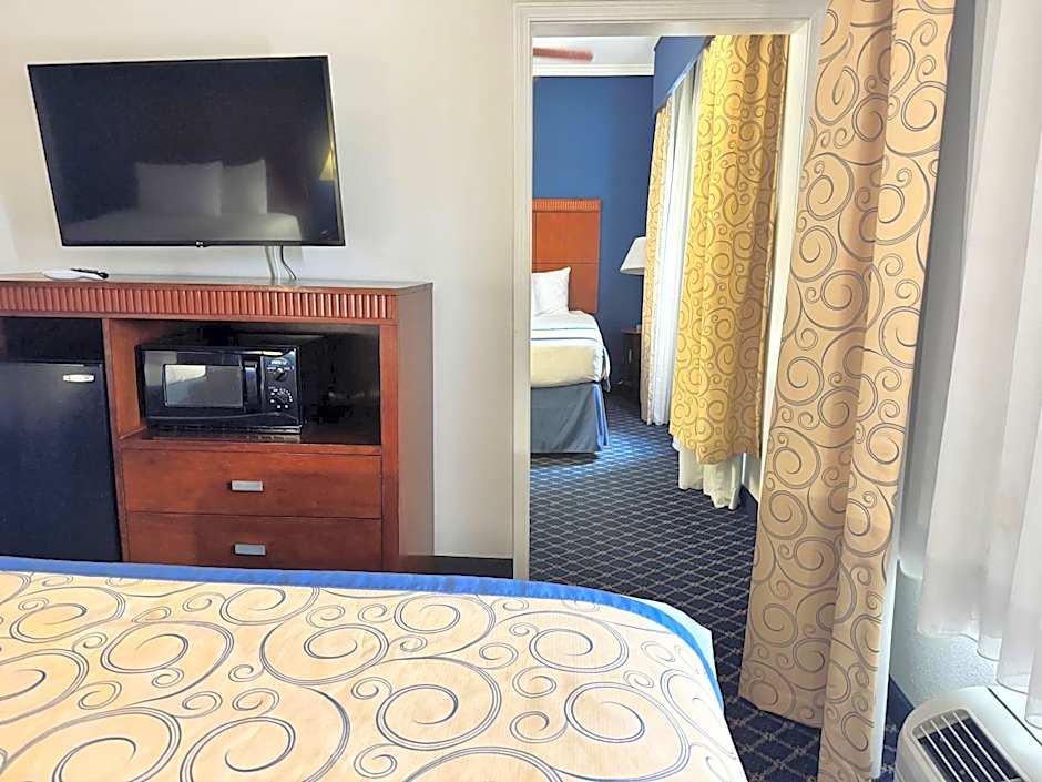 Baymont by Wyndham McComb