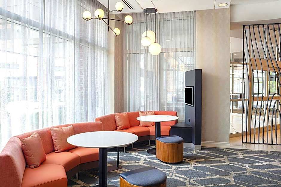 Courtyard by Marriott Buffalo Downtown/Canalside