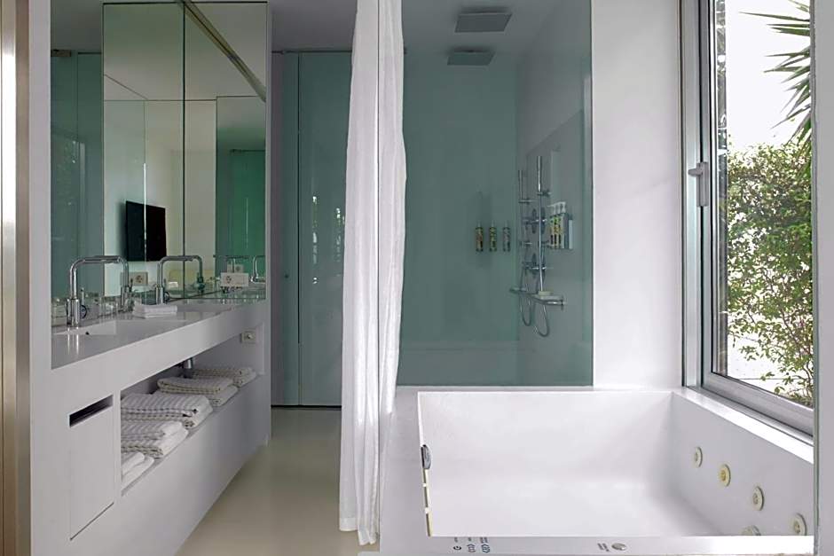 Renaissance by Marriott Barcelona Fira Hotel