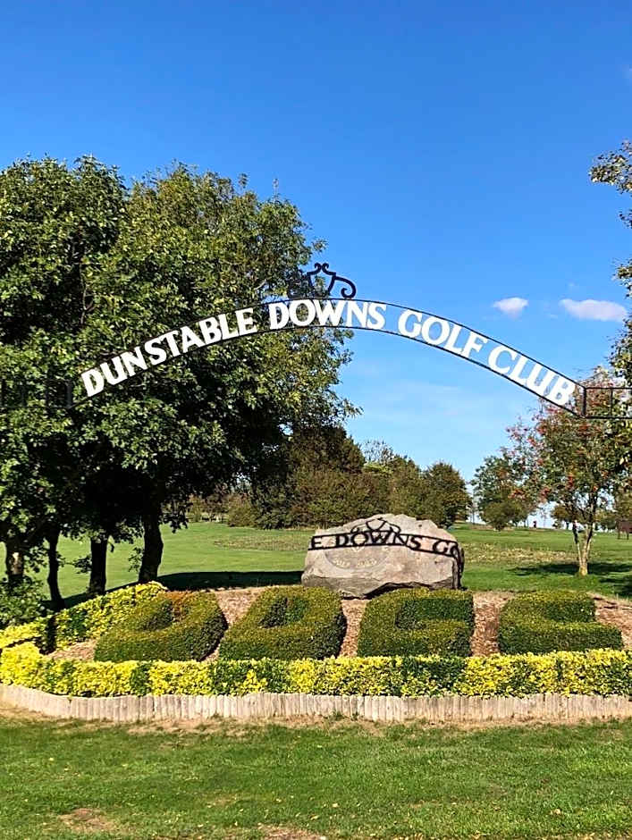 Old Hunters Lodge Whipsnade Limited