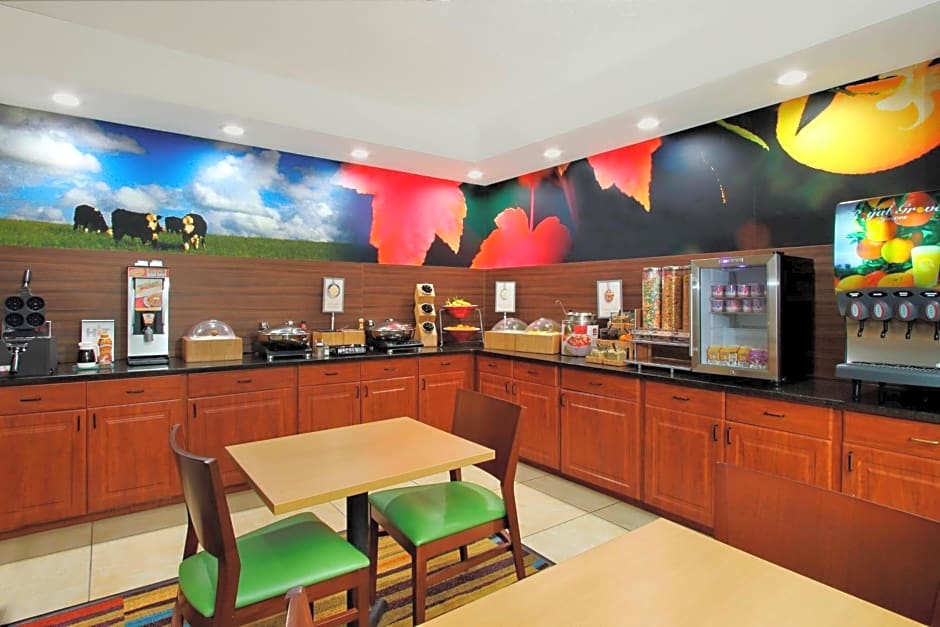 Fairfield Inn & Suites Colorado Springs South
