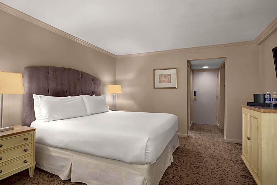 Dauphine Orleans Hotel