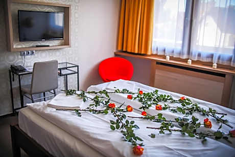 Imola Udvarház Dessert Hotel