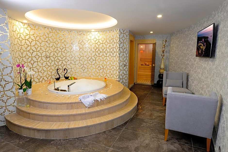 Wome Deluxe Hotel - Halal All Inclusive