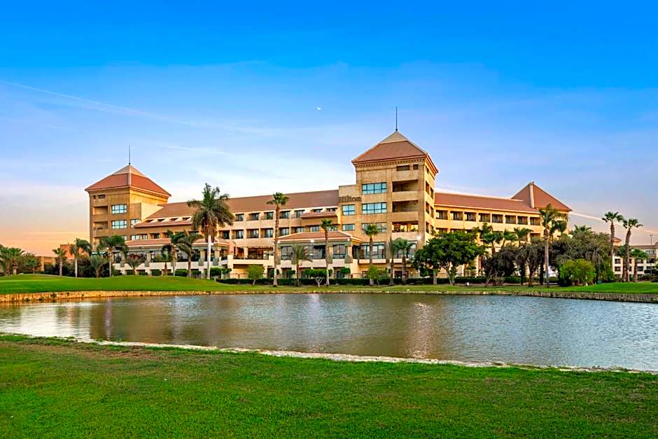 Hilton Pyramids Golf