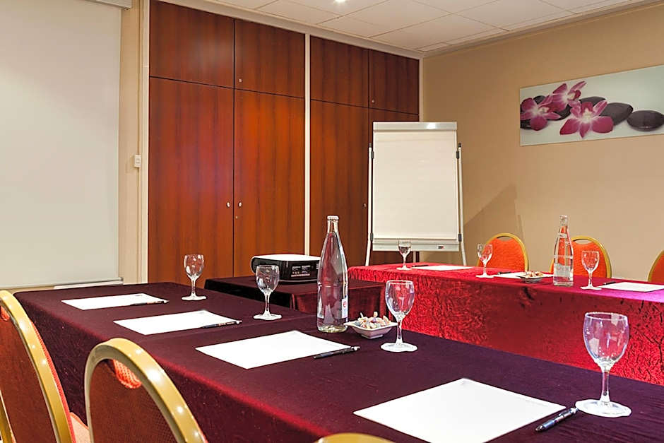 Hôtel des Arcades de Cachan - Grand Paris Sud