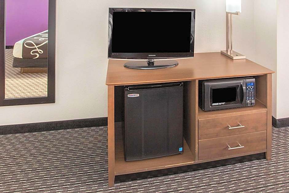 La Quinta Inn & Suites by Wyndham Lubbock West Medical Center