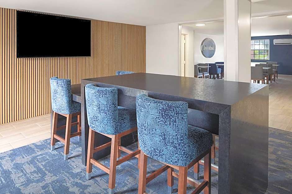 La Quinta Inn by Wyndham Omaha West