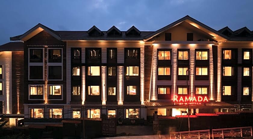Ramada by Wyndham Gangtok Hotel & Casino Golden