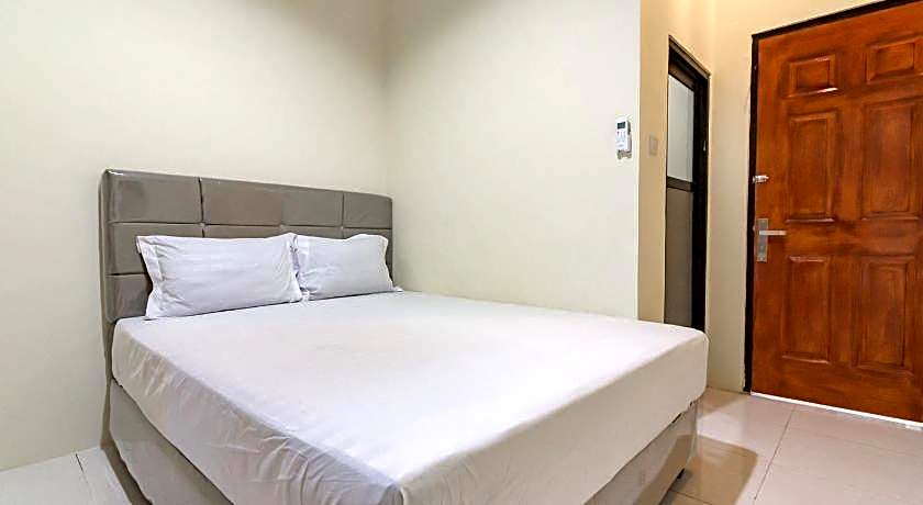 RedDoorz near Terminal Tirtonadi 2