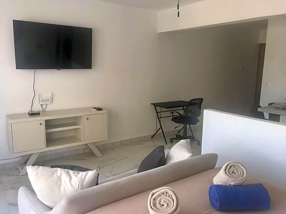 5a Lia 12 Studio 1 block from 5 Av WiFi 60 Mbs