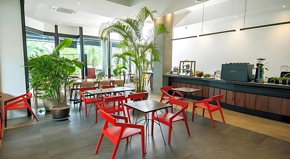 S 2 Modern Boutique Hotel