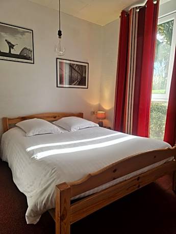 Agape Hotel Niort- Bessines