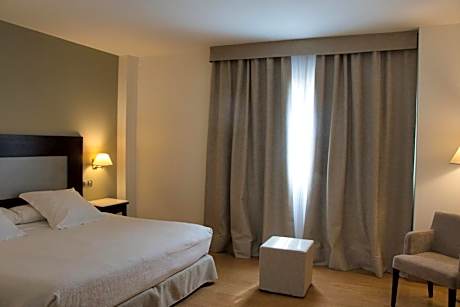 King Room with Parking