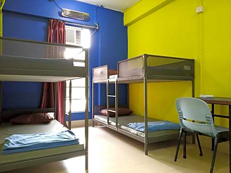 1 Bed in 4-Person Female Dormitory with Shared Bathroom