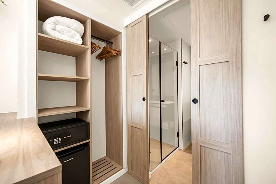 Tangerine by Honne Hotels - Adults Only