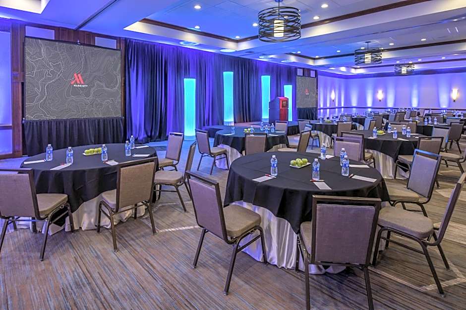 Fullerton Marriott At California State University