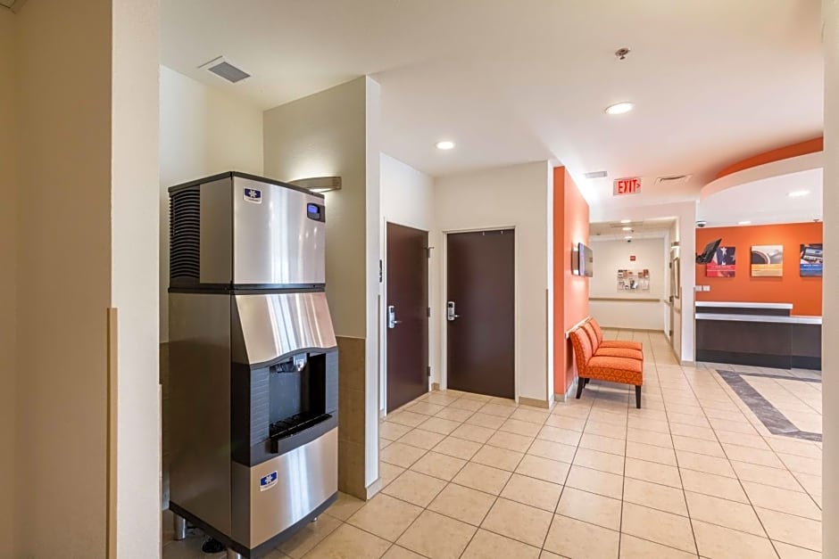 Motel 6-Laredo, TX - Airport