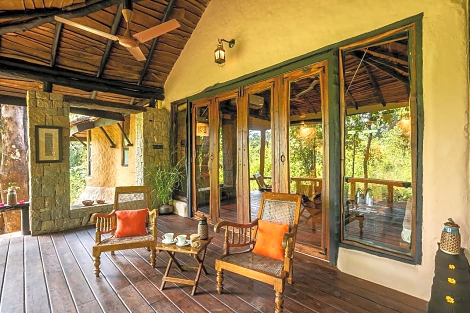 Pugdundee safaris - Kanha Earth Lodge