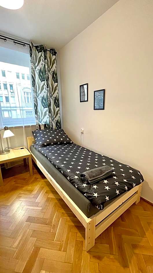Warszawa Krucza Pokoje