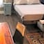 Deep Ellum Hostel - Adults Only