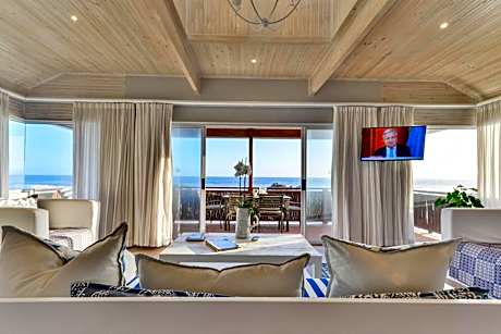 Singing Kettle Beach Lodge