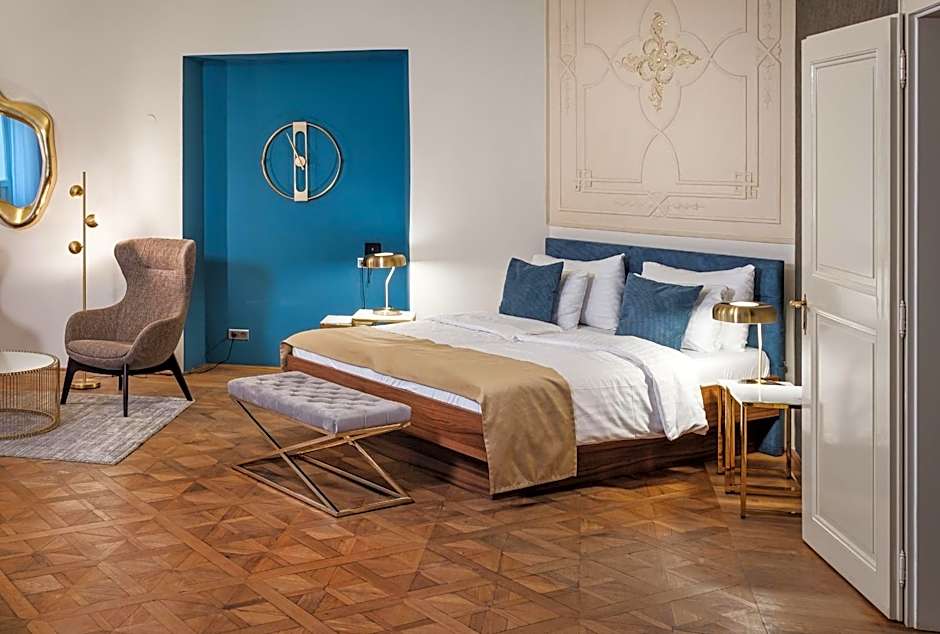 Golden Angel Suites by Adrez