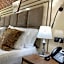 Hotel Deluxe