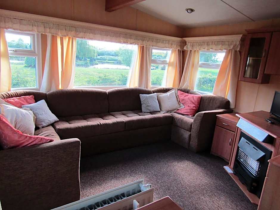 Fenlake holiday accommodation