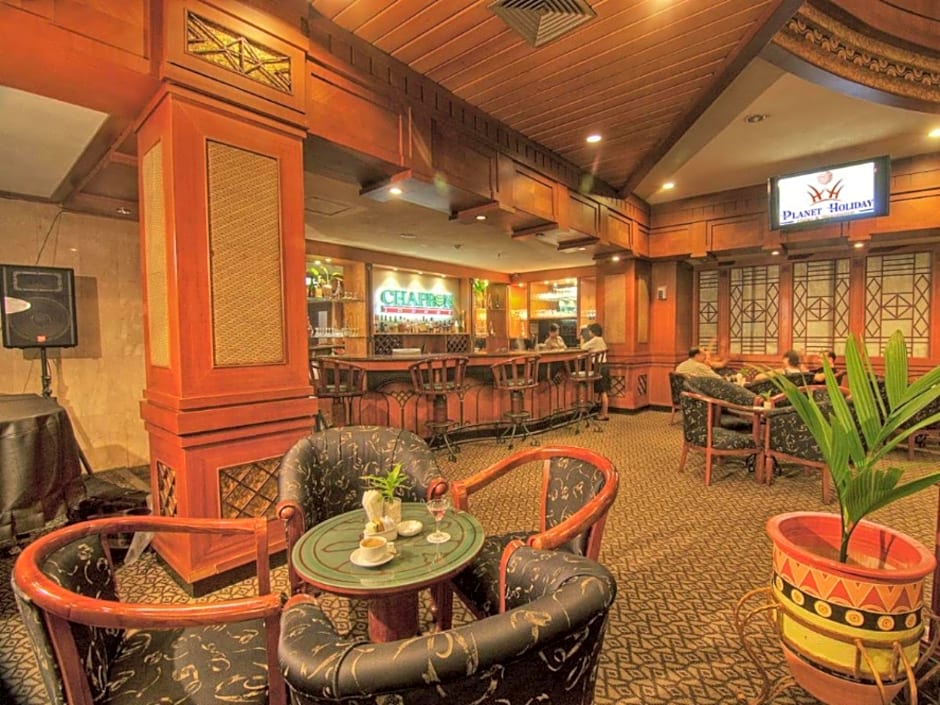 Planet Holiday Hotel & Residence