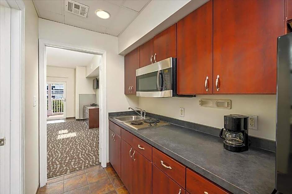 Monte Carlo Boardwalk / Oceanfront Ocean City