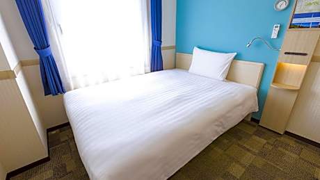 Single Room - Non-Smoking