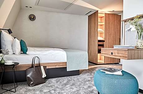 Grand View Double Room mit Panorama Meerblick