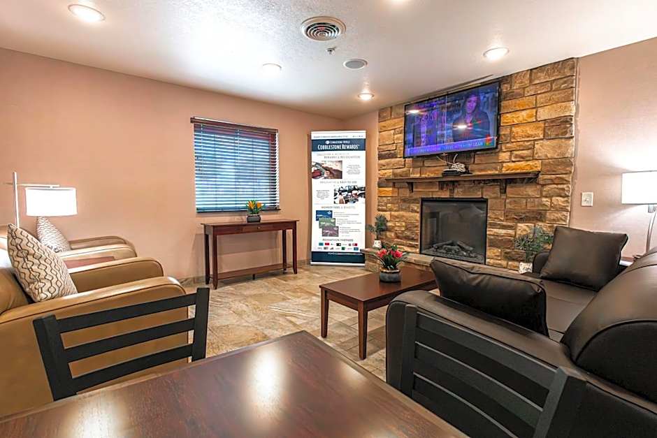 Cobblestone Inn & Suites - Big Lake